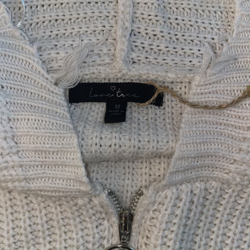 Love Tree ‎ Cropped Sweater Hoodie Raw Hem  Full Zip Size Medium - Picture 3 of 6